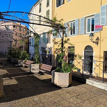Superbe Appartement 2 Pieces A 2 Pas De La Plage,Dans La Vieille Ville Menton Exterior foto